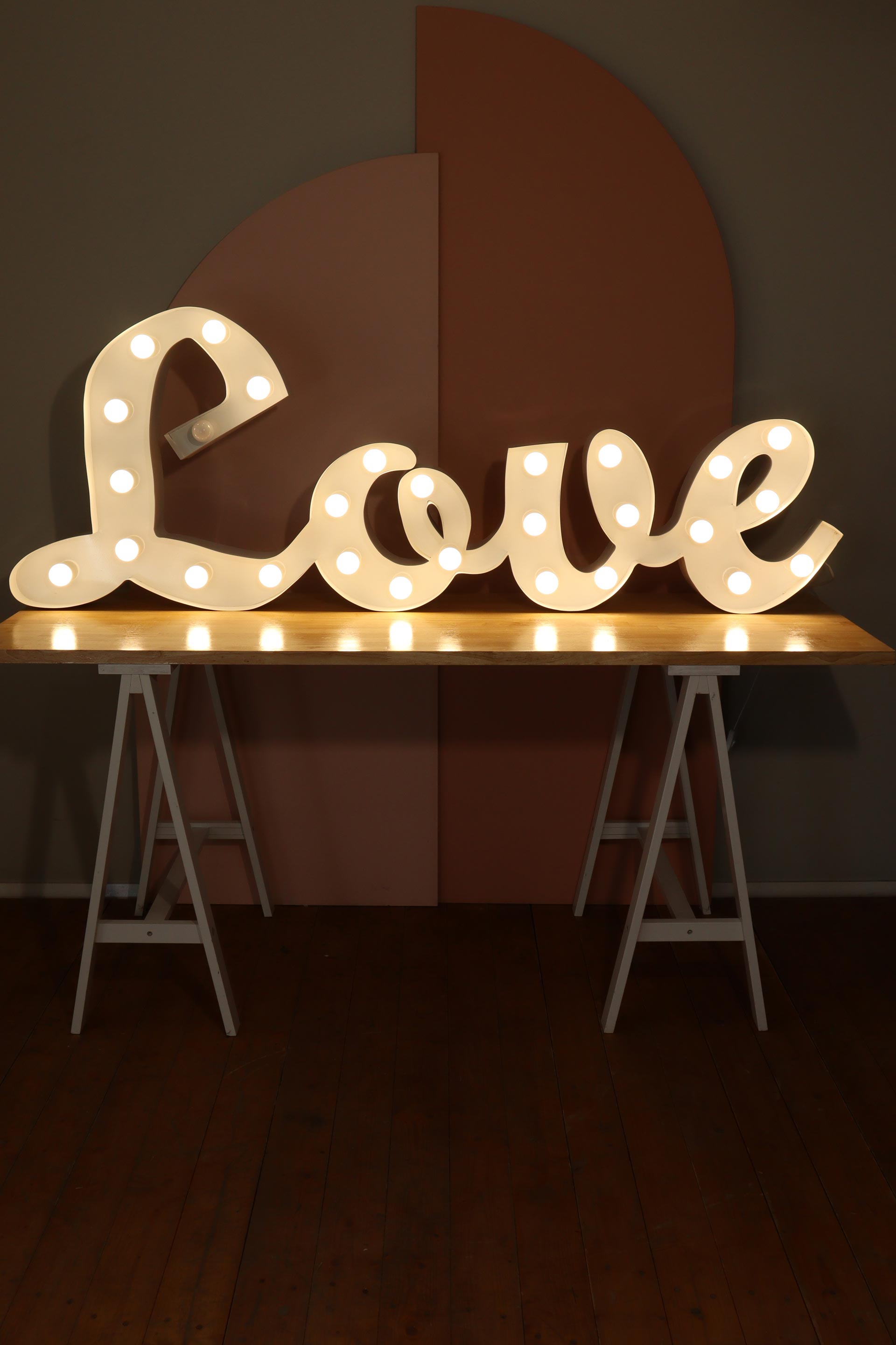 Vegas Light Love Sign — Party Supplies in Wagga Wagga, NSW